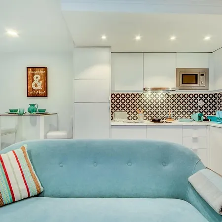 Alfama Chic & Cozy Studio Апартаменты Лиссабон